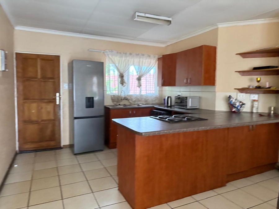 2 Bedroom Property for Sale in Rustenburg Central North West